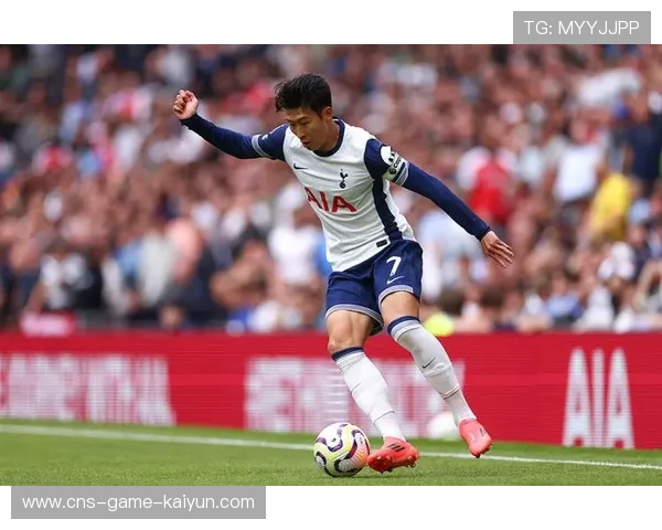 热刺利用双翼扩张宽度，孙兴慜几次反插改变比赛走向